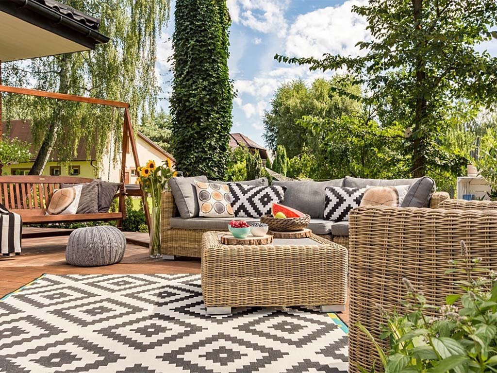 Outdoor Carpet Design Ideas to Elevate Your Backyard Style