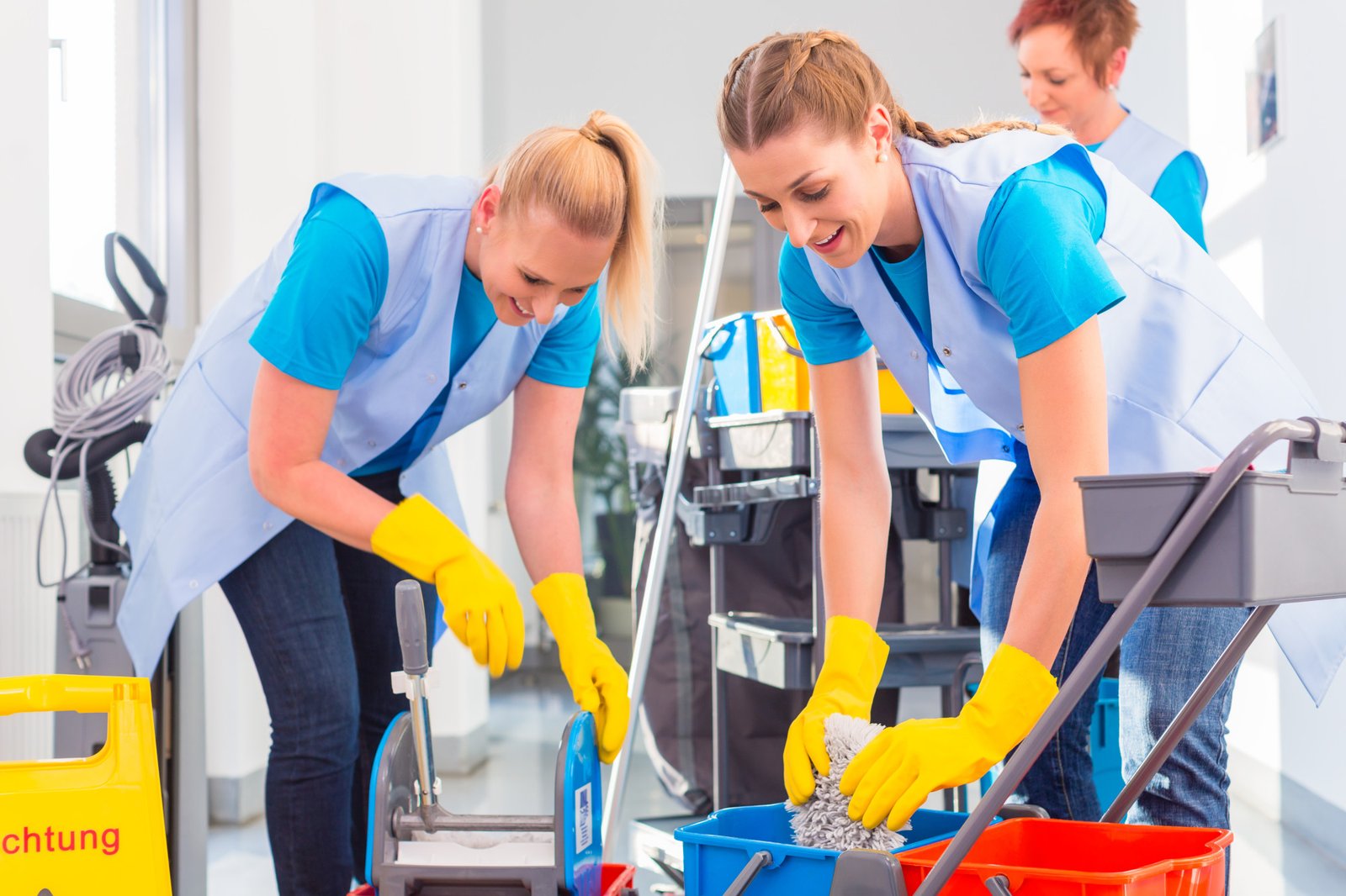 Expert Deep Cleaning Services for a Dust-Free Environment